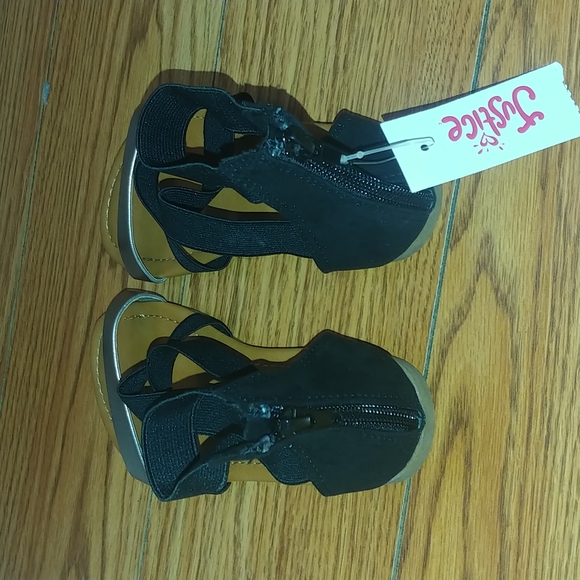 Justice straps sandal size 2 - Picture 3 of 4